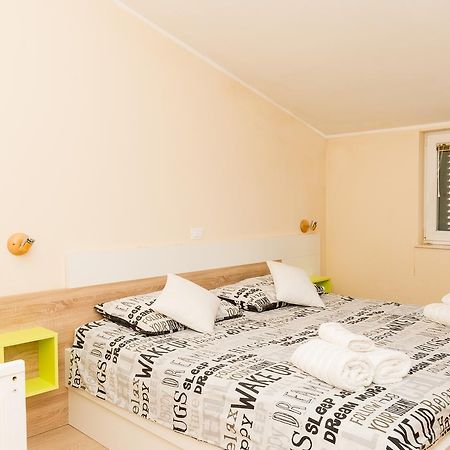 Apartments Sky Σίμπενικ Εξωτερικό φωτογραφία